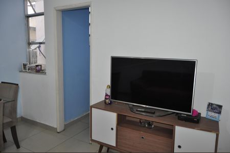 Apartamento à venda com 66m², 2 quartos e sem vagaSala