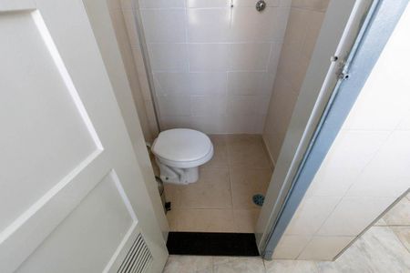Apartamento para alugar com 100m², 3 quartos e sem vagaBanheiro de Serviço