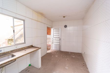 Casa à venda com 151m², 4 quartos e 1 vagaComodo dos Fundos