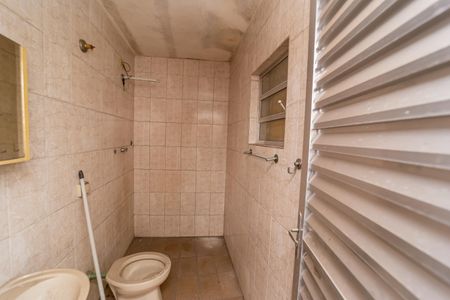 Casa à venda com 151m², 4 quartos e 1 vagaBanheiro 2