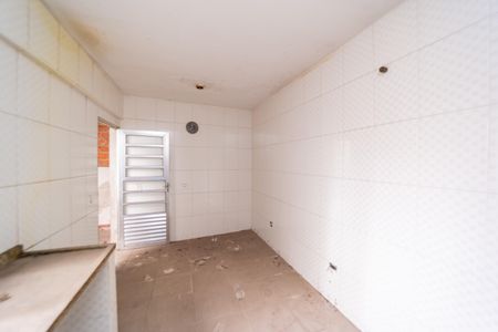 Casa à venda com 151m², 4 quartos e 1 vagaComodo dos Fundos