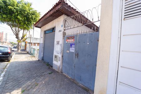 Casa à venda com 151m², 4 quartos e 1 vagaFachada