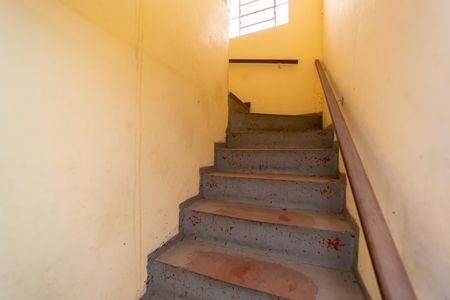 Casa à venda com 151m², 4 quartos e 1 vagaEscada