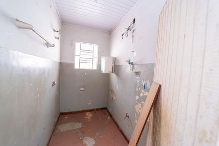 Casa à venda com 151m², 4 quartos e 1 vagaBanheiro