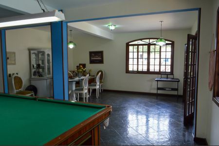 Casa à venda com 606m², 5 quartos e 8 vagas  Área comum -  Salão de Jogos