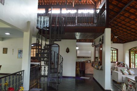 Casa à venda com 606m², 5 quartos e 8 vagasMesanino