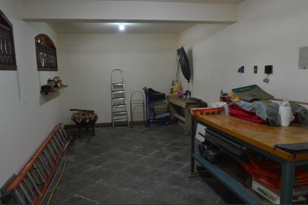 Casa à venda com 606m², 5 quartos e 8 vagasOficina