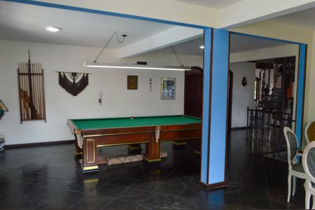 Casa à venda com 606m², 5 quartos e 8 vagas  Área comum -  Salão de Jogos