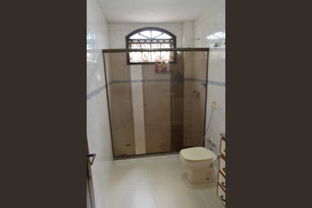 Casa à venda com 606m², 5 quartos e 8 vagasBanheiro