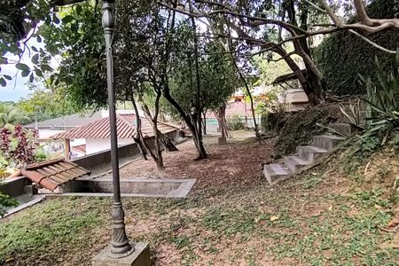 Casa à venda com 606m², 5 quartos e 8 vagasPomar