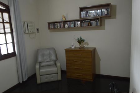 Casa à venda com 606m², 5 quartos e 8 vagasSuíte 1