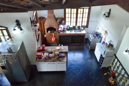 Casa à venda com 606m², 5 quartos e 8 vagasCozinha 2