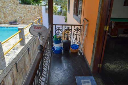 Casa à venda com 606m², 5 quartos e 8 vagasVaranda do Salão de Jogos