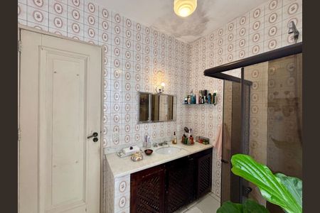 Apartamento à venda com 145m², 3 quartos e sem vagaBanheiro social