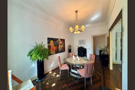 Apartamento à venda com 145m², 3 quartos e sem vagaSala de jantar