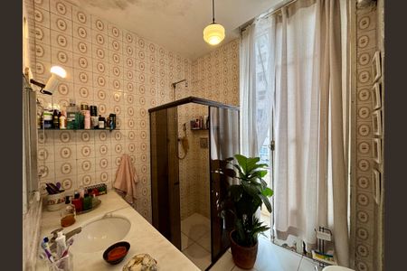 Apartamento à venda com 145m², 3 quartos e sem vagaBanheiro social