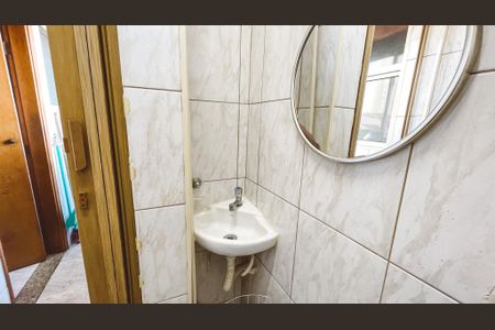 Apartamento à venda com 65m², 2 quartos e 1 vagaBanheiro de serviço