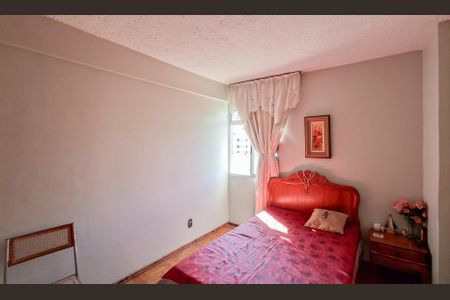 Apartamento à venda com 90m², 3 quartos e 1 vagaQuarto