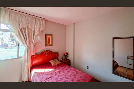 Apartamento à venda com 90m², 3 quartos e 1 vagaQuarto