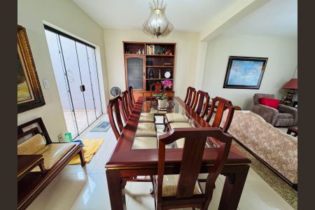 Casa à venda com 3 quartos, 152m² em Jardim Itamarati, Campinas