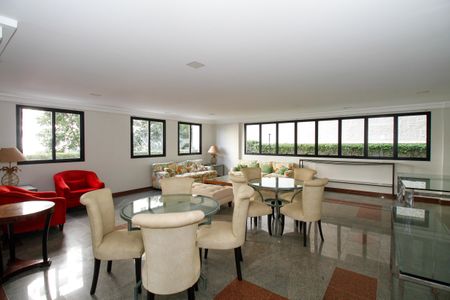 Apartamento para alugar com 90m², 2 quartos e 2 vagasÁrea Comum - Salão de Festas