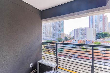 Studio para alugar com 26m², 1 quarto e sem vaga Studio para alugar com 26m², 1 quarto e sem vagaVaranda do Studio