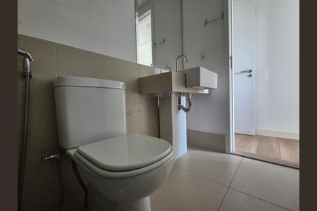 Apartamento à venda com 150m², 3 quartos e 2 vagasBanheiro da Suíte 1 e 2