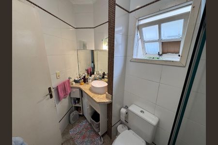 Casa à venda com 147m², 2 quartos e 2 vagasBanheiro da Suíte