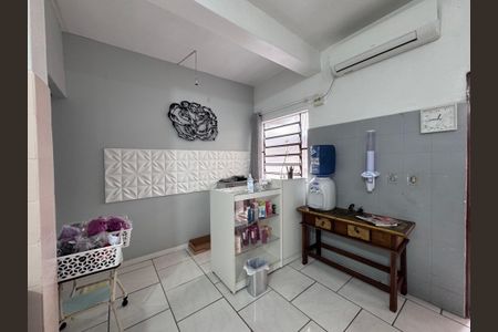 Casa à venda com 147m², 2 quartos e 2 vagaspeça dos fundos