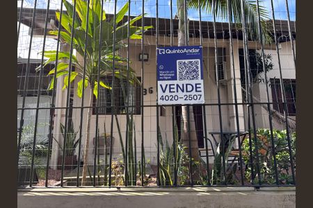 Casa à venda com 147m², 2 quartos e 2 vagasplaquinha fachada