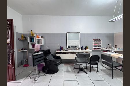 Casa à venda com 147m², 2 quartos e 2 vagaspeça dos fundos