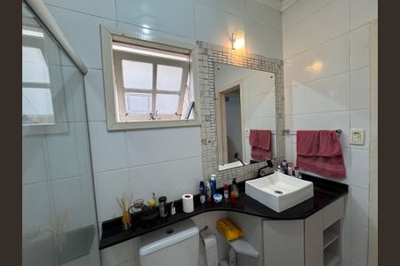 Casa à venda com 147m², 2 quartos e 2 vagasBanheiro