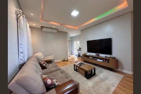 Sala de casa à venda com 2 quartos, 147m² em Santa Teresa, São Leopoldo