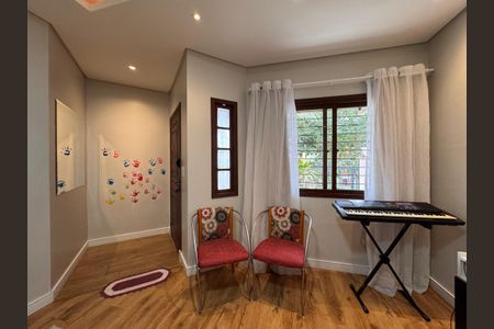 Casa à venda com 147m², 2 quartos e 2 vagasSala