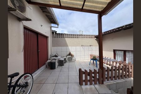 Casa à venda com 147m², 2 quartos e 2 vagasÁrea comum