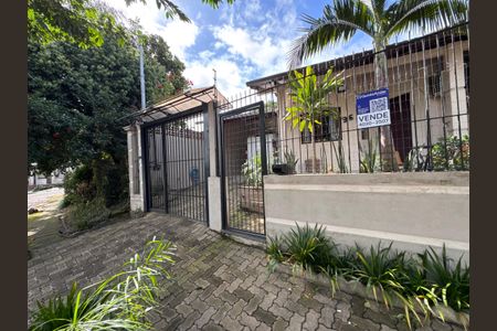 Casa à venda com 147m², 2 quartos e 2 vagasplaquinha fachada