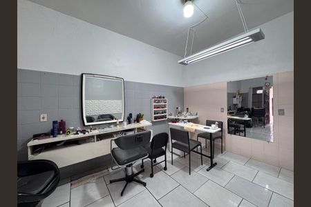 Casa à venda com 147m², 2 quartos e 2 vagaspeça dos fundos