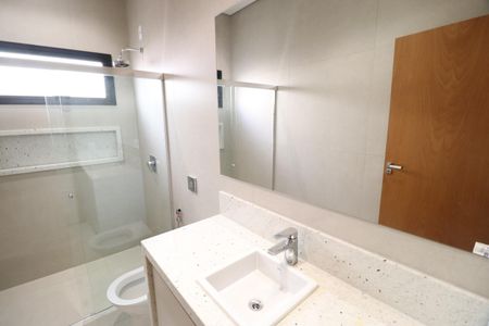 Casa de condomínio para alugar com 238m², 3 quartos e 2 vagasBanheiro Suíte 3