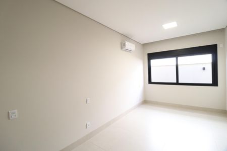 Casa de condomínio para alugar com 238m², 3 quartos e 2 vagasSuíte 3