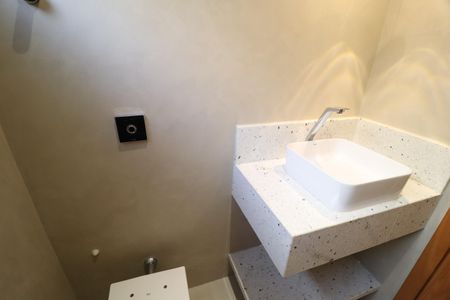 Casa de condomínio para alugar com 238m², 3 quartos e 2 vagasLavabo