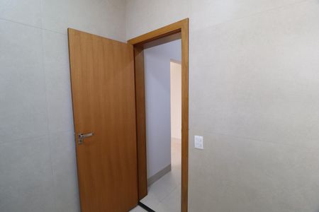 Casa de condomínio para alugar com 238m², 3 quartos e 2 vagasBanheiro Suíte 1