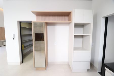 Casa de condomínio para alugar com 238m², 3 quartos e 2 vagasCozinha