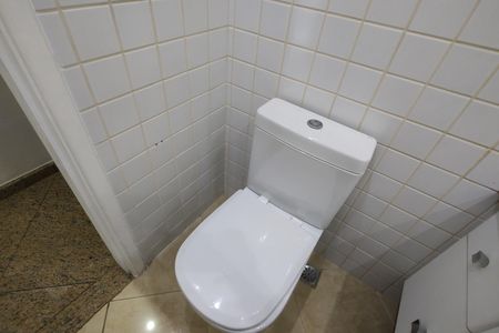 Casa de condomínio à venda com 103m², 3 quartos e 3 vagasLavabo