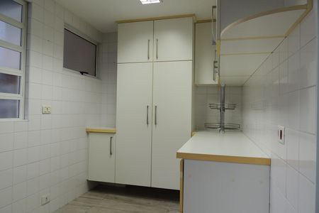 Casa de condomínio à venda com 103m², 3 quartos e 3 vagasCozinha - Armários