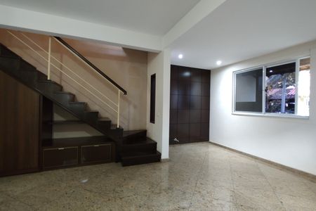 Sala de casa de condomínio à venda com 3 quartos, 103m² em Pechincha, Rio de Janeiro
