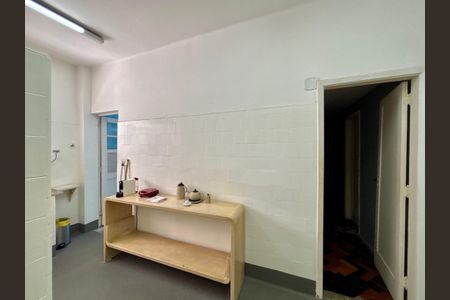 Apartamento para alugar com 148m², 4 quartos e sem vaga Apartamento para alugar com 148m², 4 quartos e sem vagaCozinha