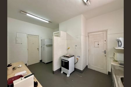 Apartamento para alugar com 148m², 4 quartos e sem vaga Apartamento para alugar com 148m², 4 quartos e sem vagaCozinha