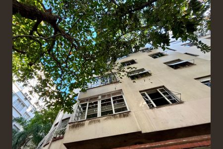 Apartamento para alugar com 148m², 4 quartos e sem vaga Apartamento para alugar com 148m², 4 quartos e sem vagaFachada