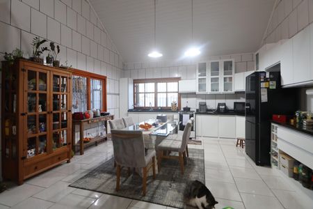 Casa à venda com 172m², 4 quartos e 4 vagasCozinha