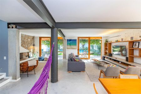 Casa à venda com 3 quartos, 260m² em Santo Amaro, São Paulo